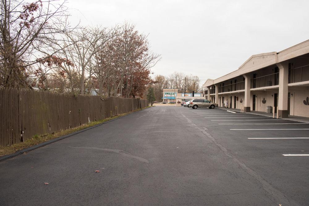 Mho Hotel Bordentown Exterior photo