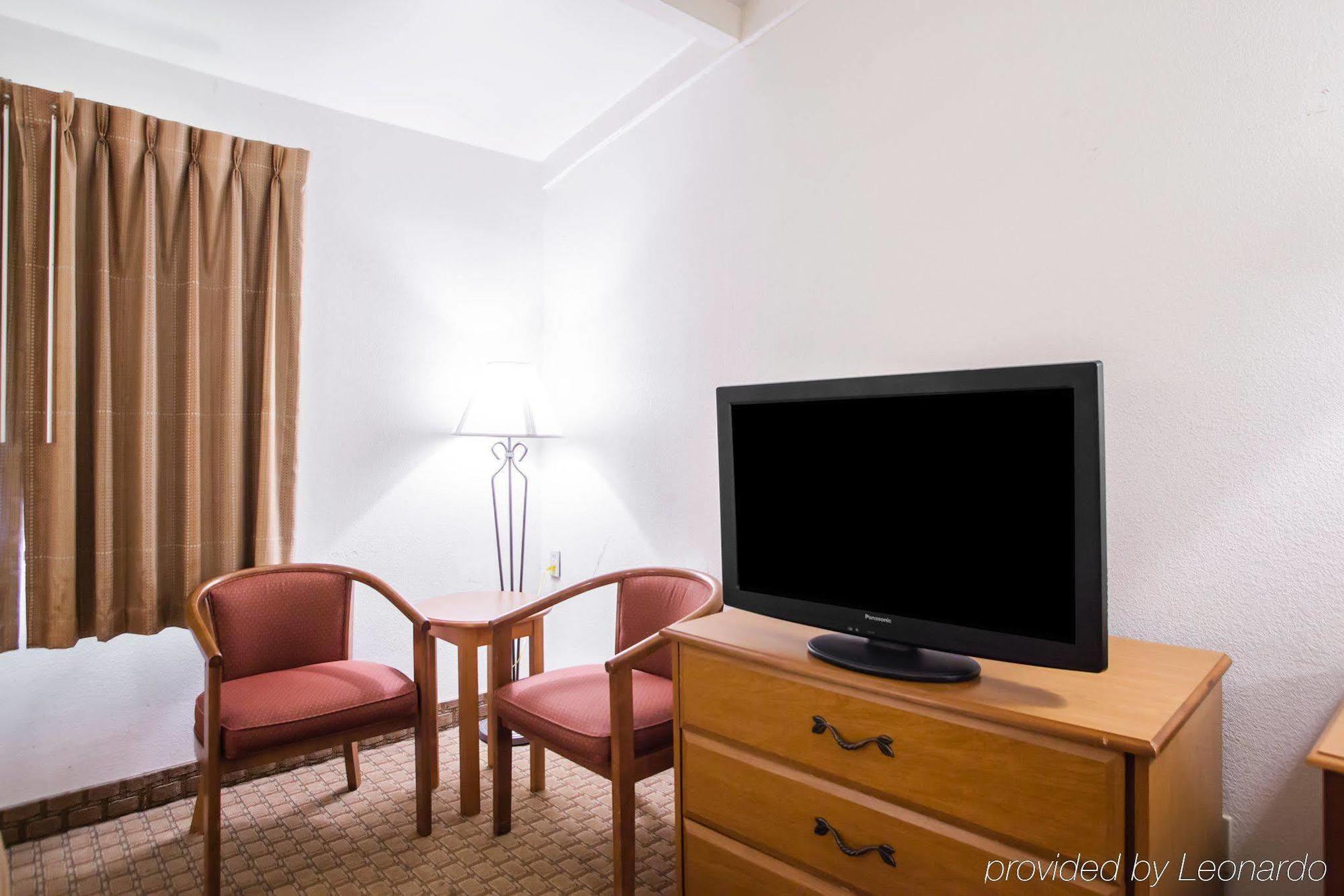 Mho Hotel Bordentown Exterior photo