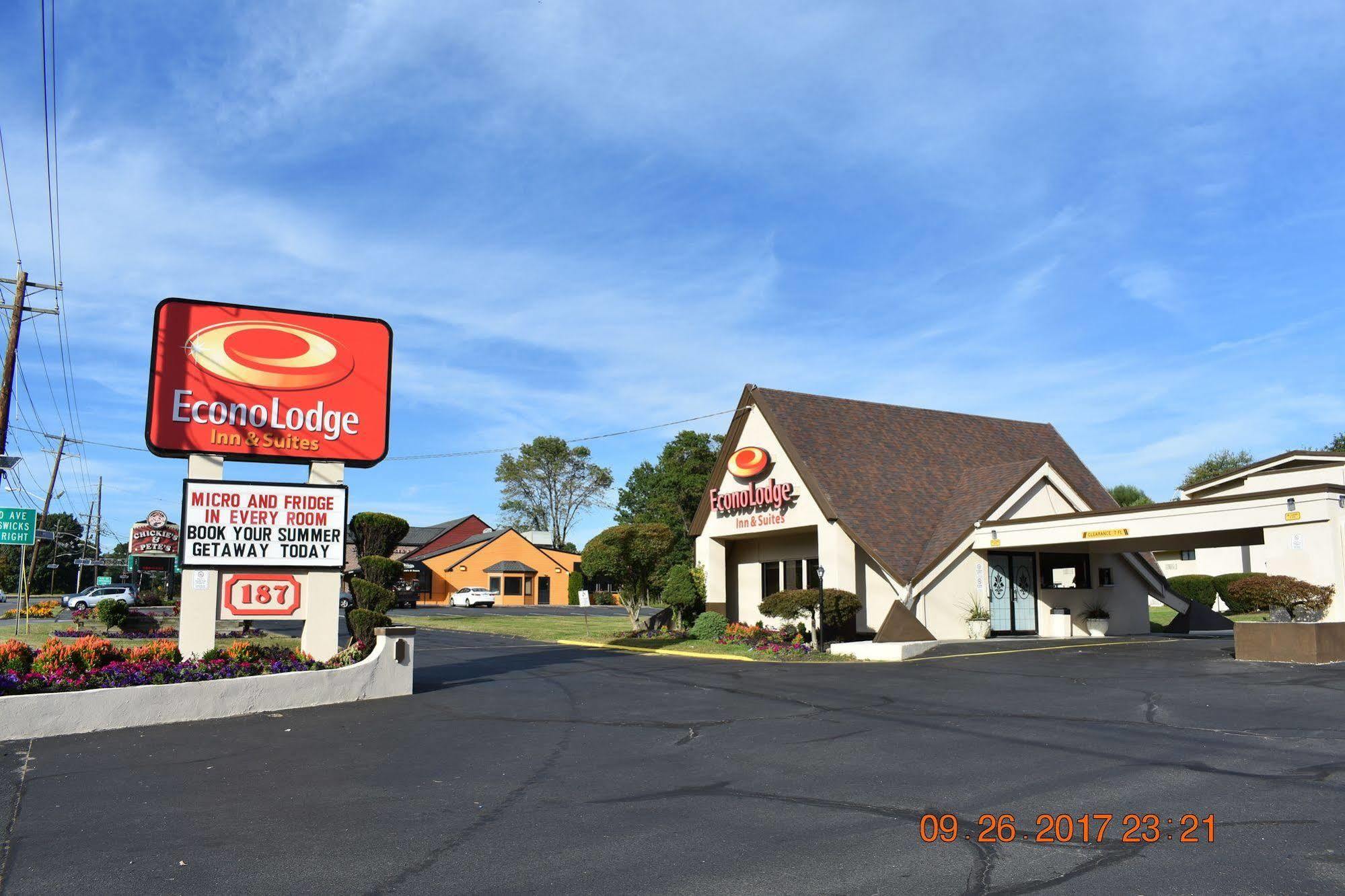 Mho Hotel Bordentown Exterior photo