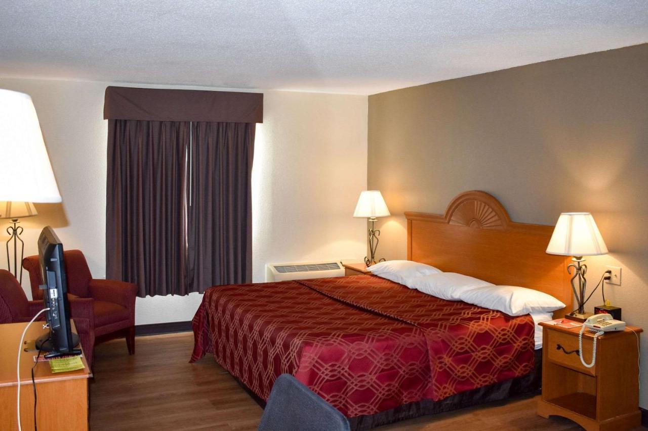 Mho Hotel Bordentown Exterior photo