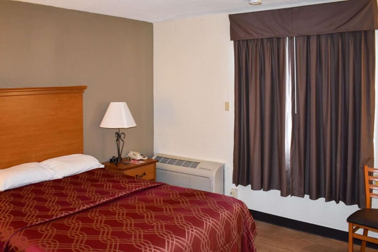 Mho Hotel Bordentown Exterior photo